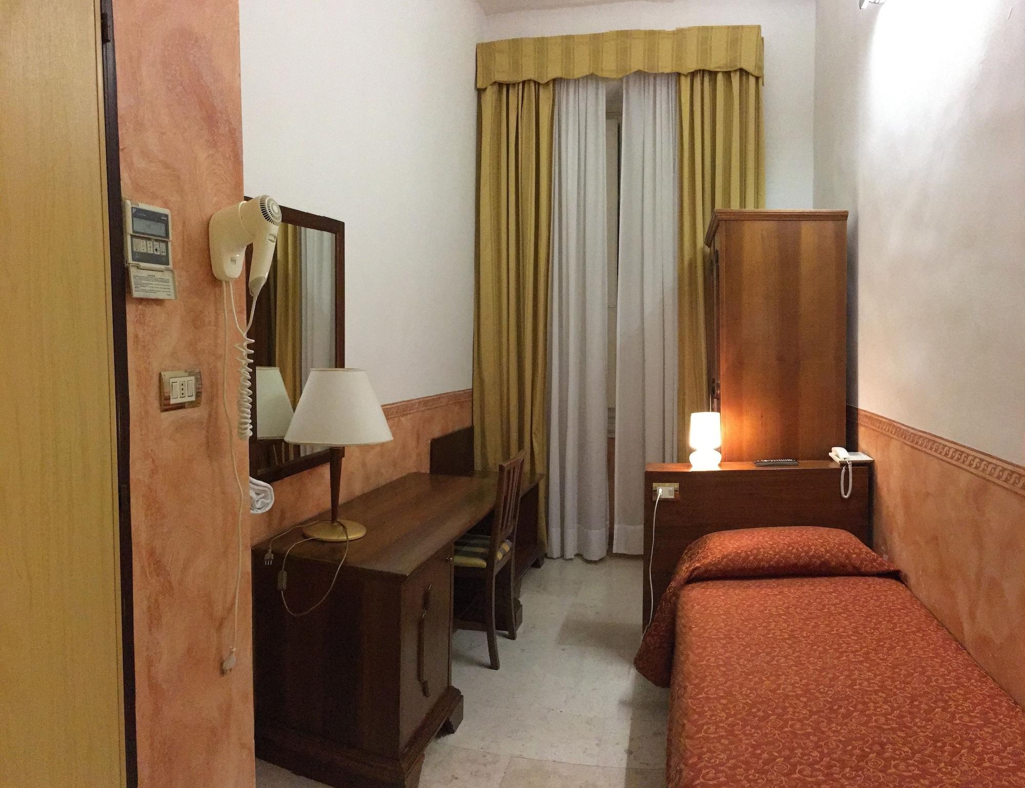 Hotel Olimpia Firenze Kültér fotó