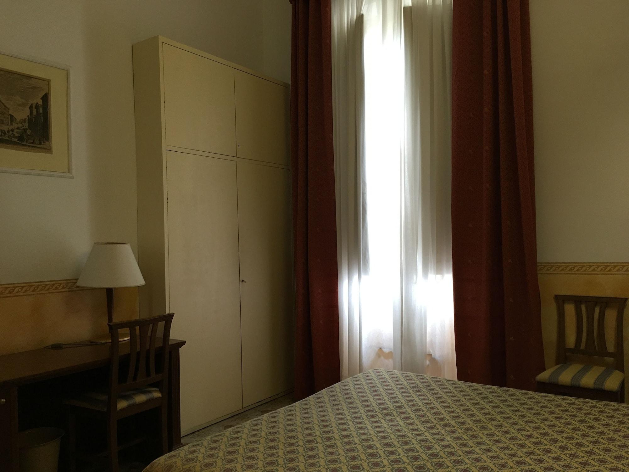 Hotel Olimpia Firenze Kültér fotó