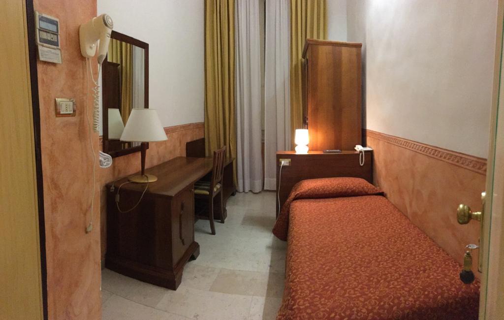 Hotel Olimpia Firenze Kültér fotó